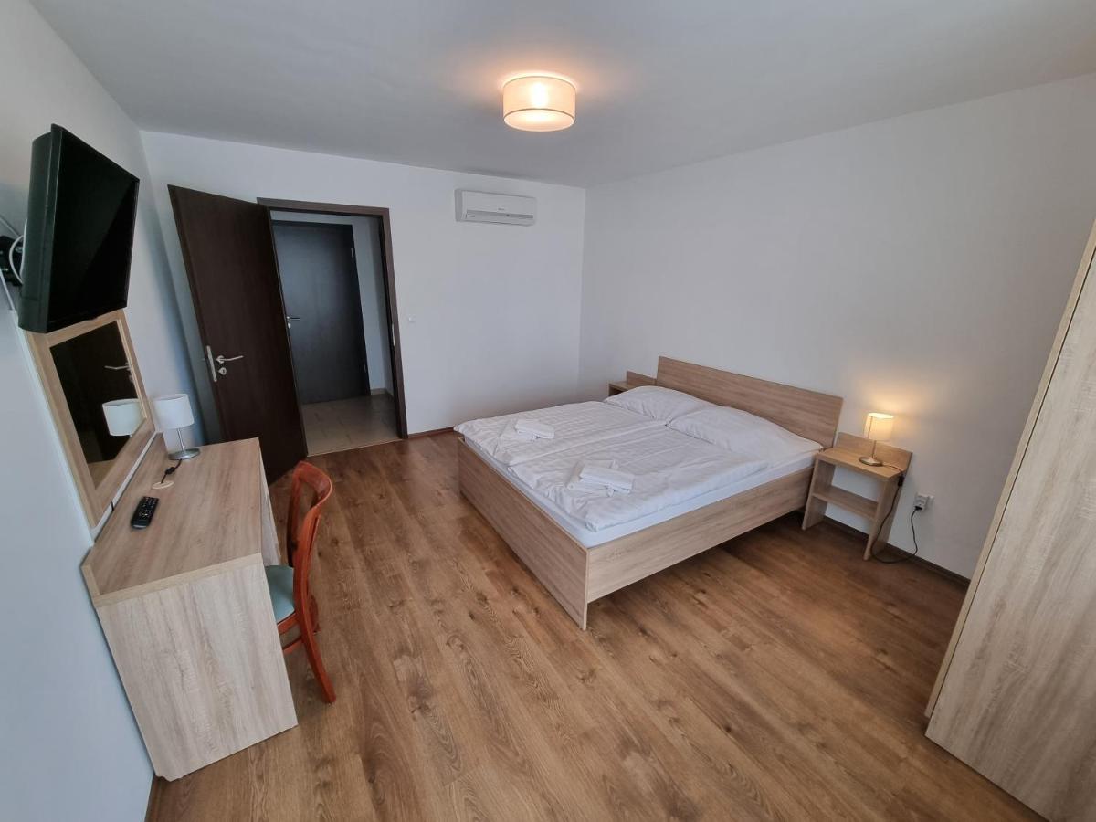 שיופוק Adam Apartmanhaz מראה חיצוני תמונה