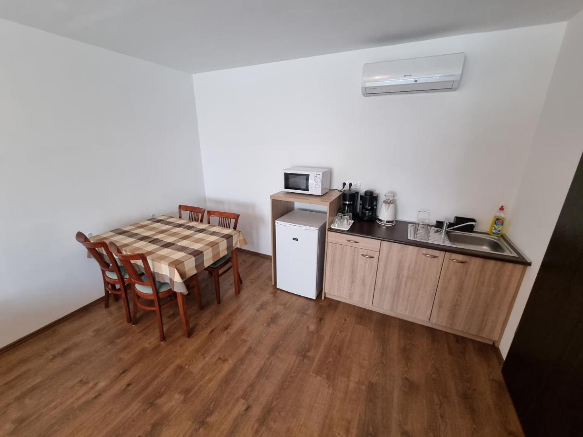 שיופוק Adam Apartmanhaz מראה חיצוני תמונה