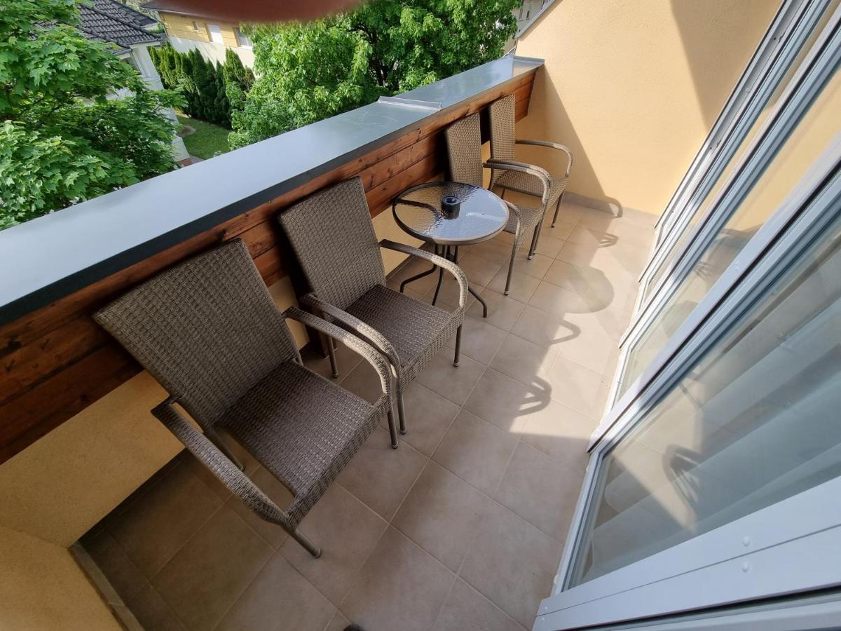 שיופוק Adam Apartmanhaz חדר תמונה