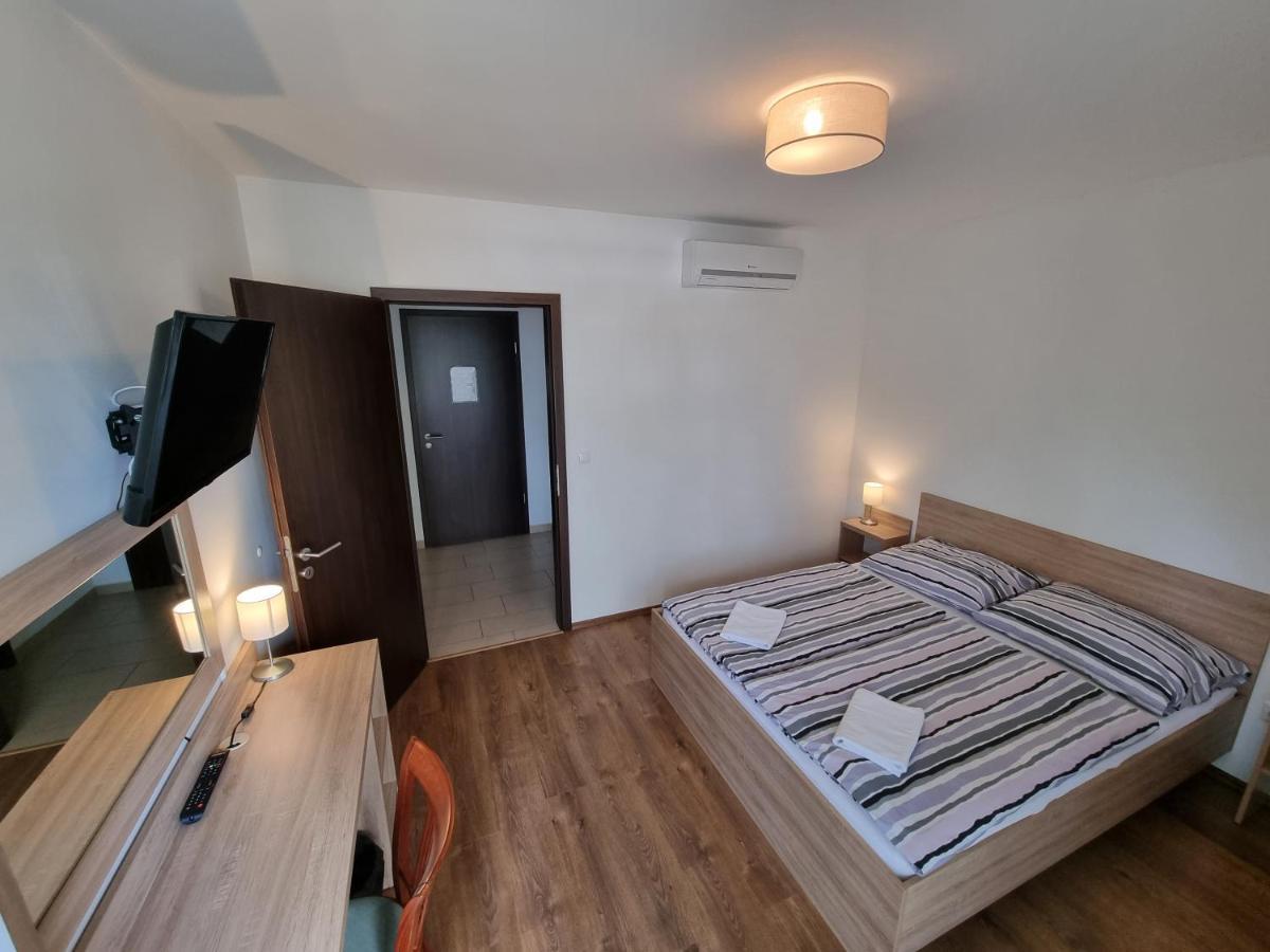 שיופוק Adam Apartmanhaz מראה חיצוני תמונה