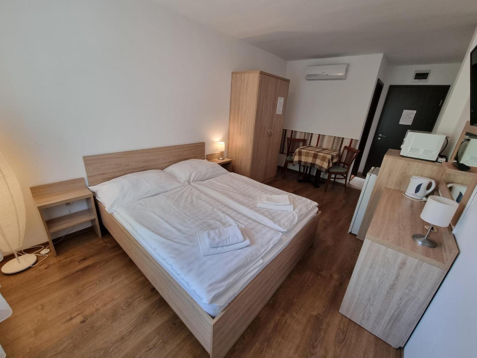שיופוק Adam Apartmanhaz חדר תמונה