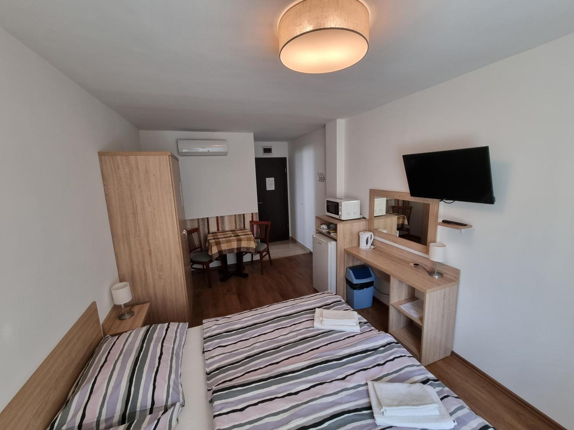 שיופוק Adam Apartmanhaz חדר תמונה
