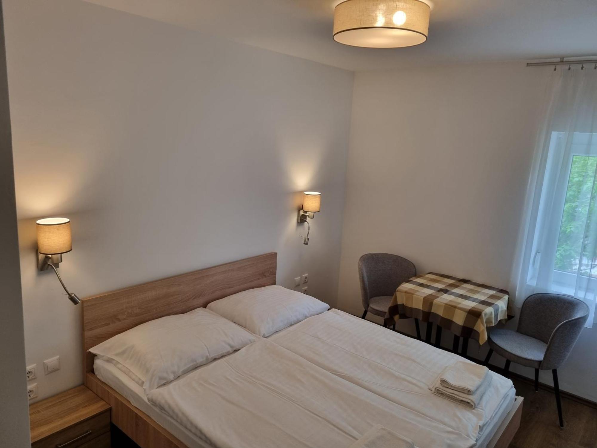 שיופוק Adam Apartmanhaz חדר תמונה