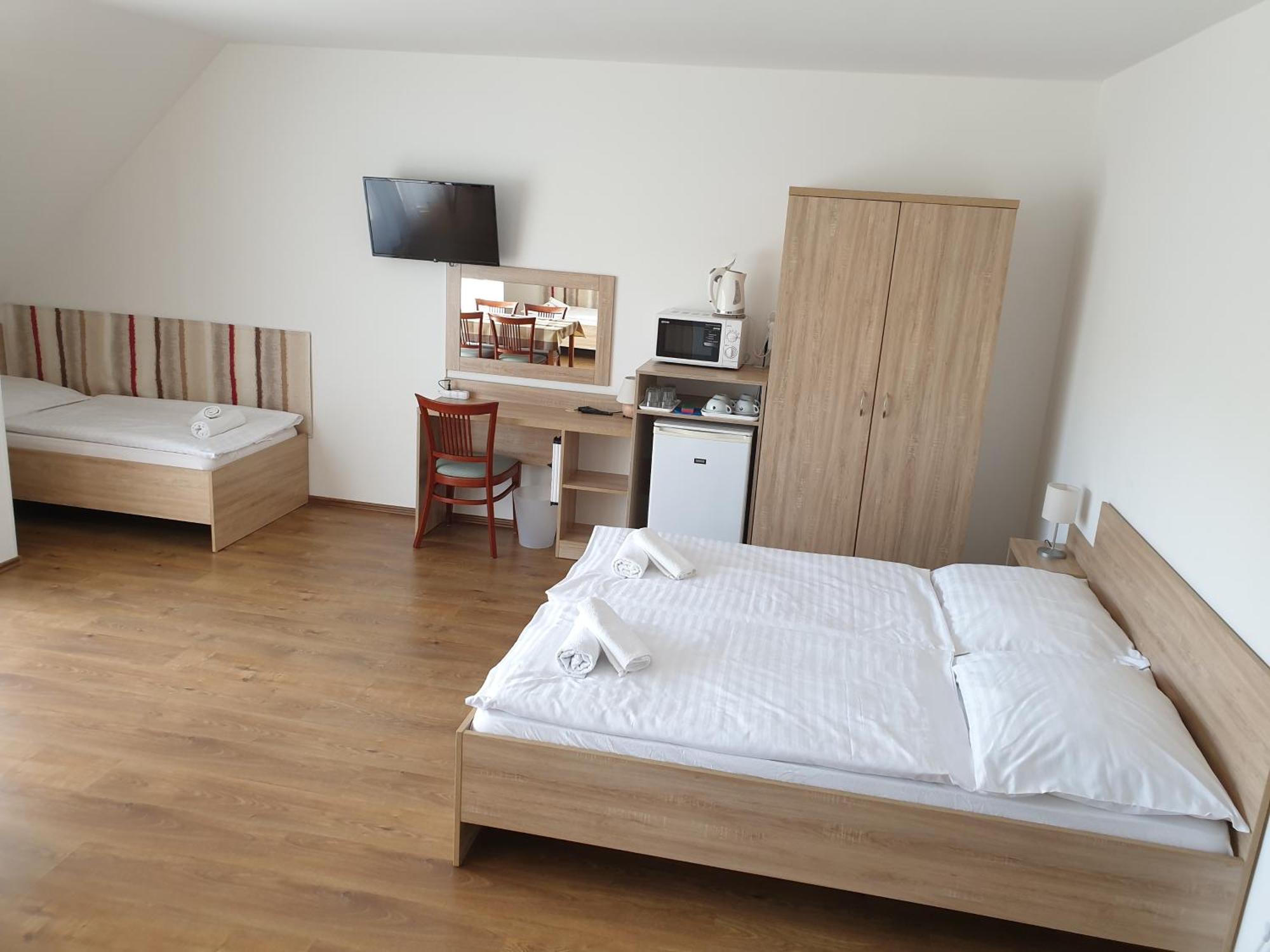 שיופוק Adam Apartmanhaz חדר תמונה