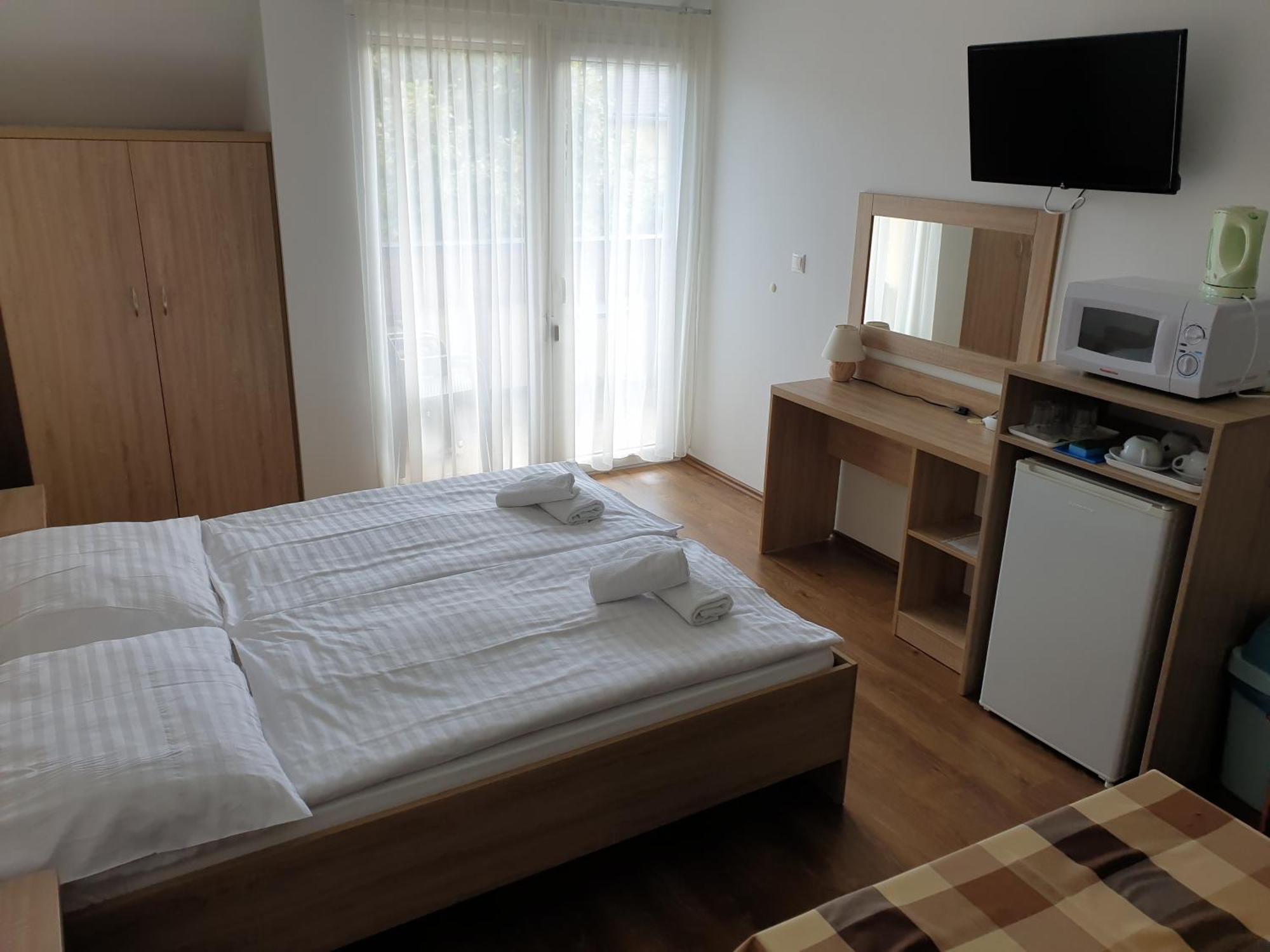 שיופוק Adam Apartmanhaz חדר תמונה