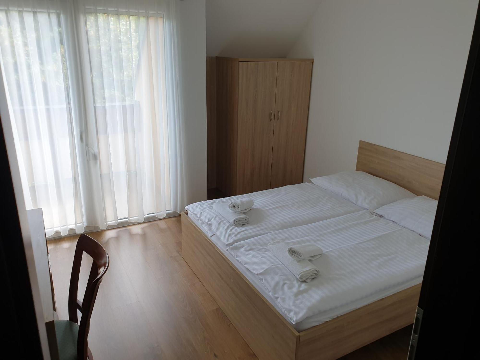 שיופוק Adam Apartmanhaz חדר תמונה