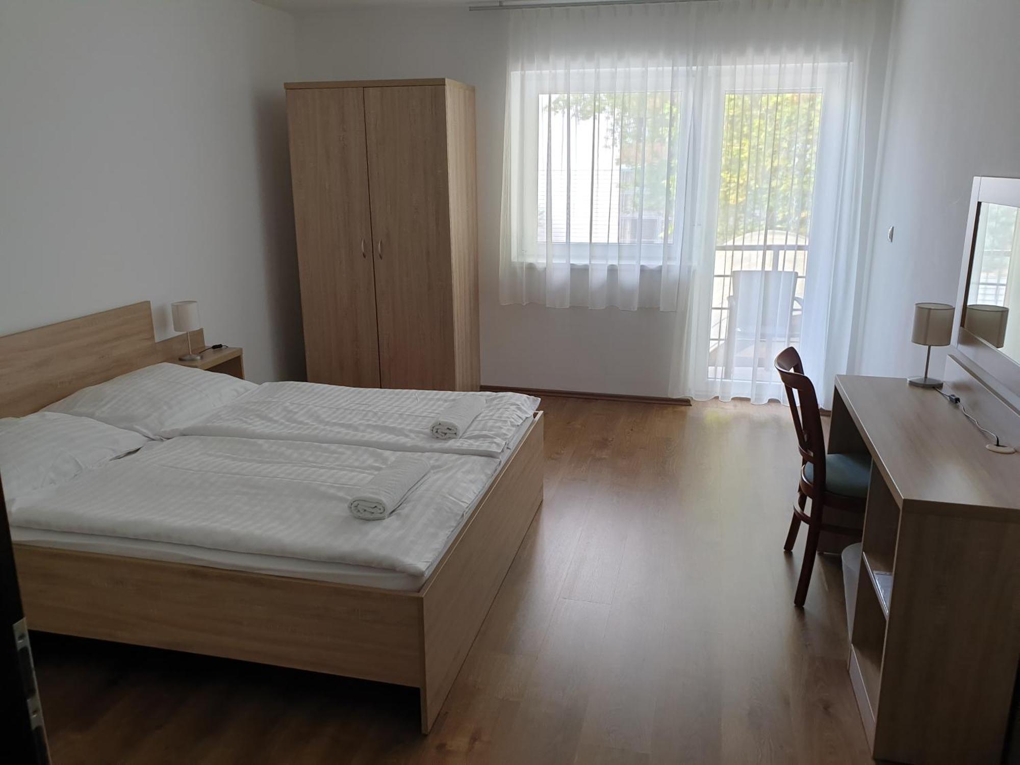שיופוק Adam Apartmanhaz חדר תמונה
